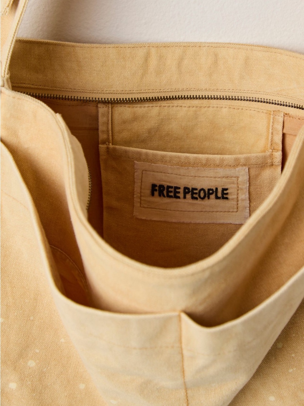 NWT Free People Camp Crush Sling Bag in Neutral - Picture 4 of 7